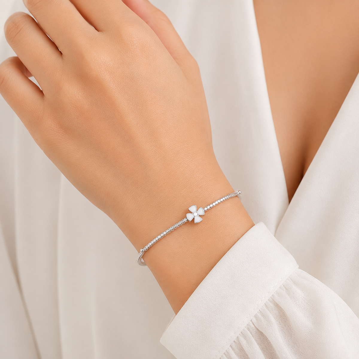 Lucky Clover Bracelet by The 925 Club - image 3