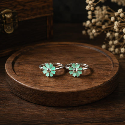 Mint Petal Toe Ring by The 925 Club