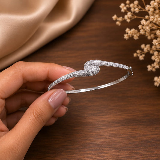Eterna Twist Bracelet by The 925 Club