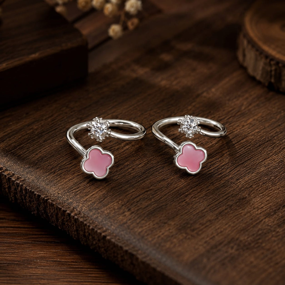 Elegant Clover Toe Ring by The 925 Club